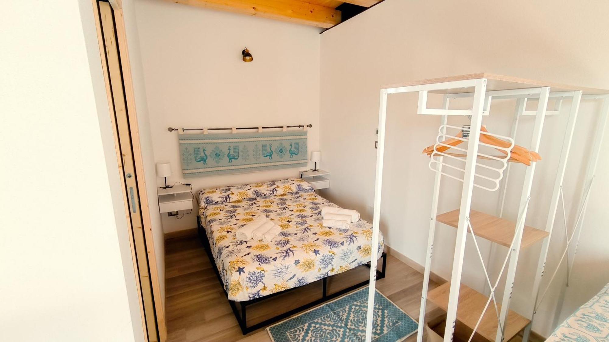Guesthouse I Tramonti Olmedo Ngoại thất bức ảnh